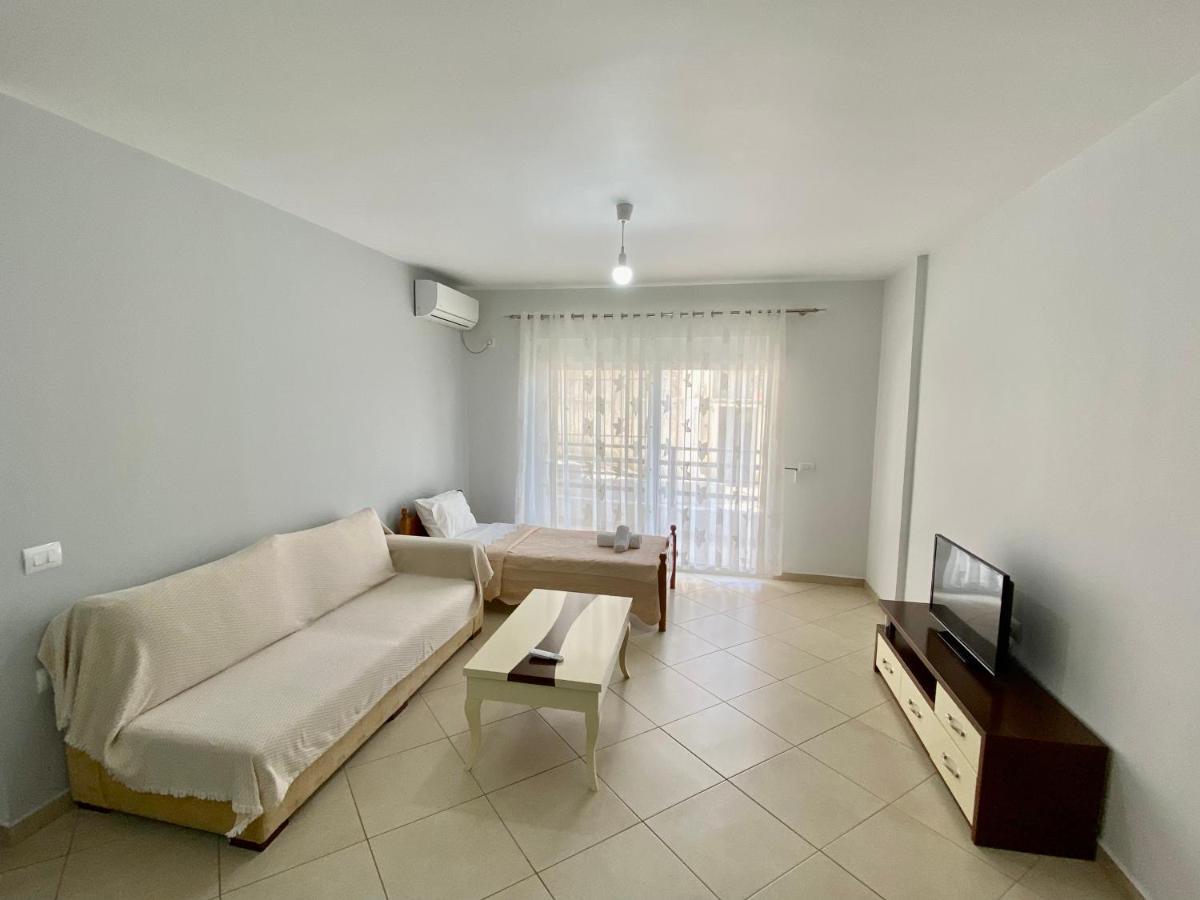 Evgenia'S Apartment Sarandë Buitenkant foto